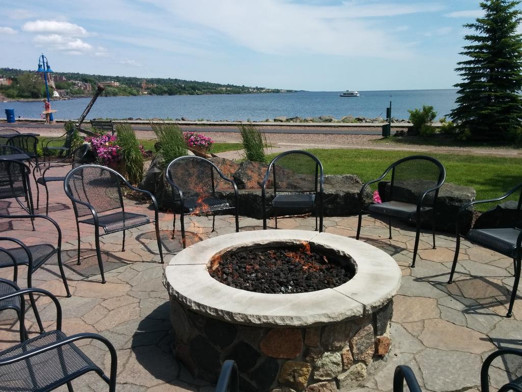 Canal Park Lodge Дулут Экстерьер фото