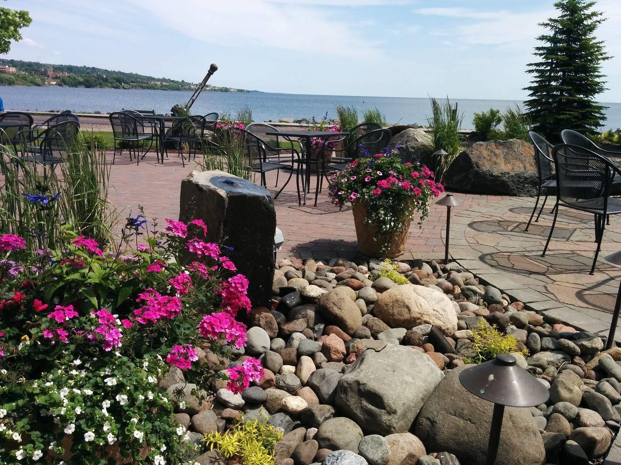 Canal Park Lodge Дулут Экстерьер фото